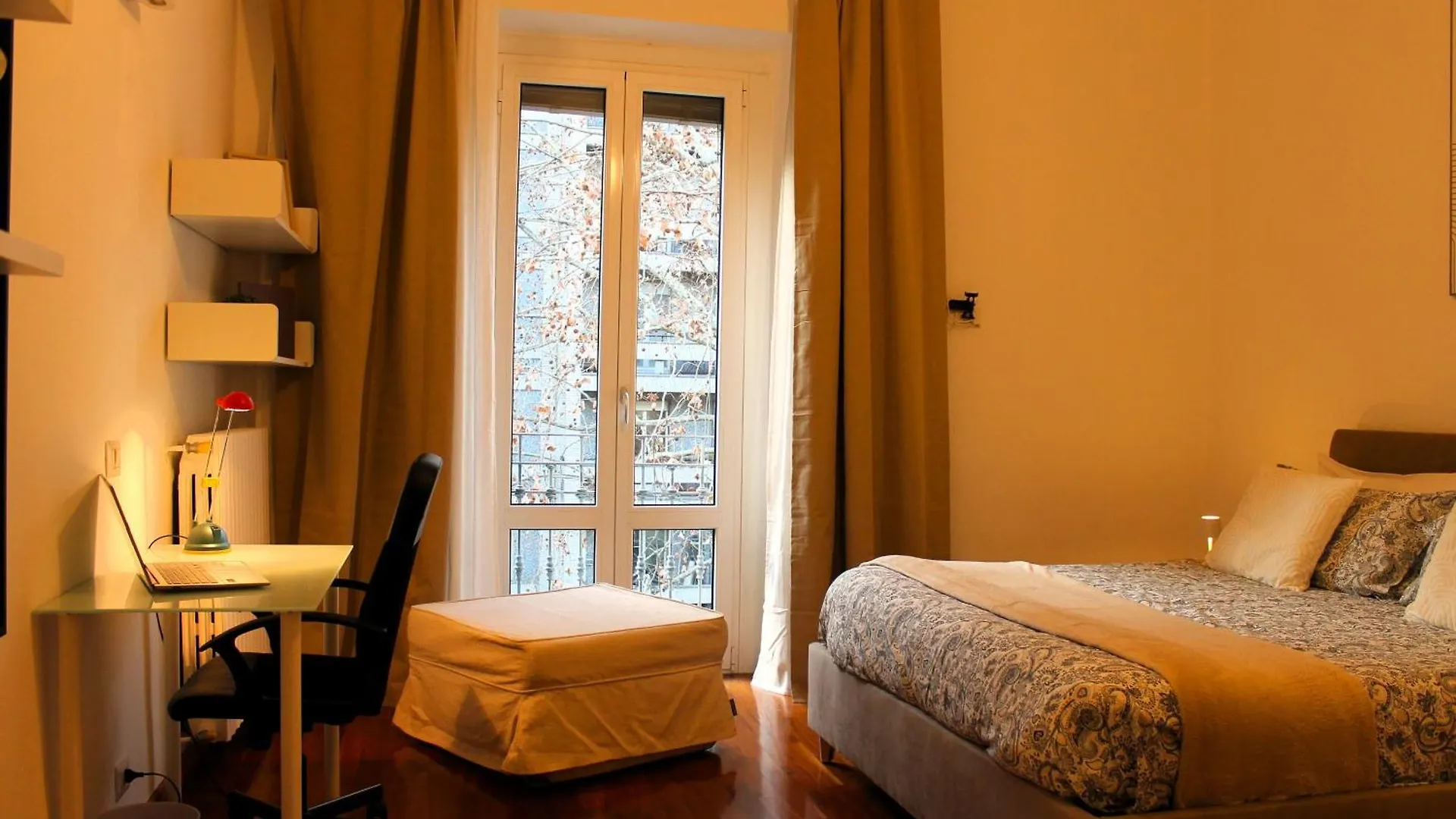 Apartment Elegant 2 Bedroom Apt - 10 Min To Duomo, 2 Min To Subway Milan
