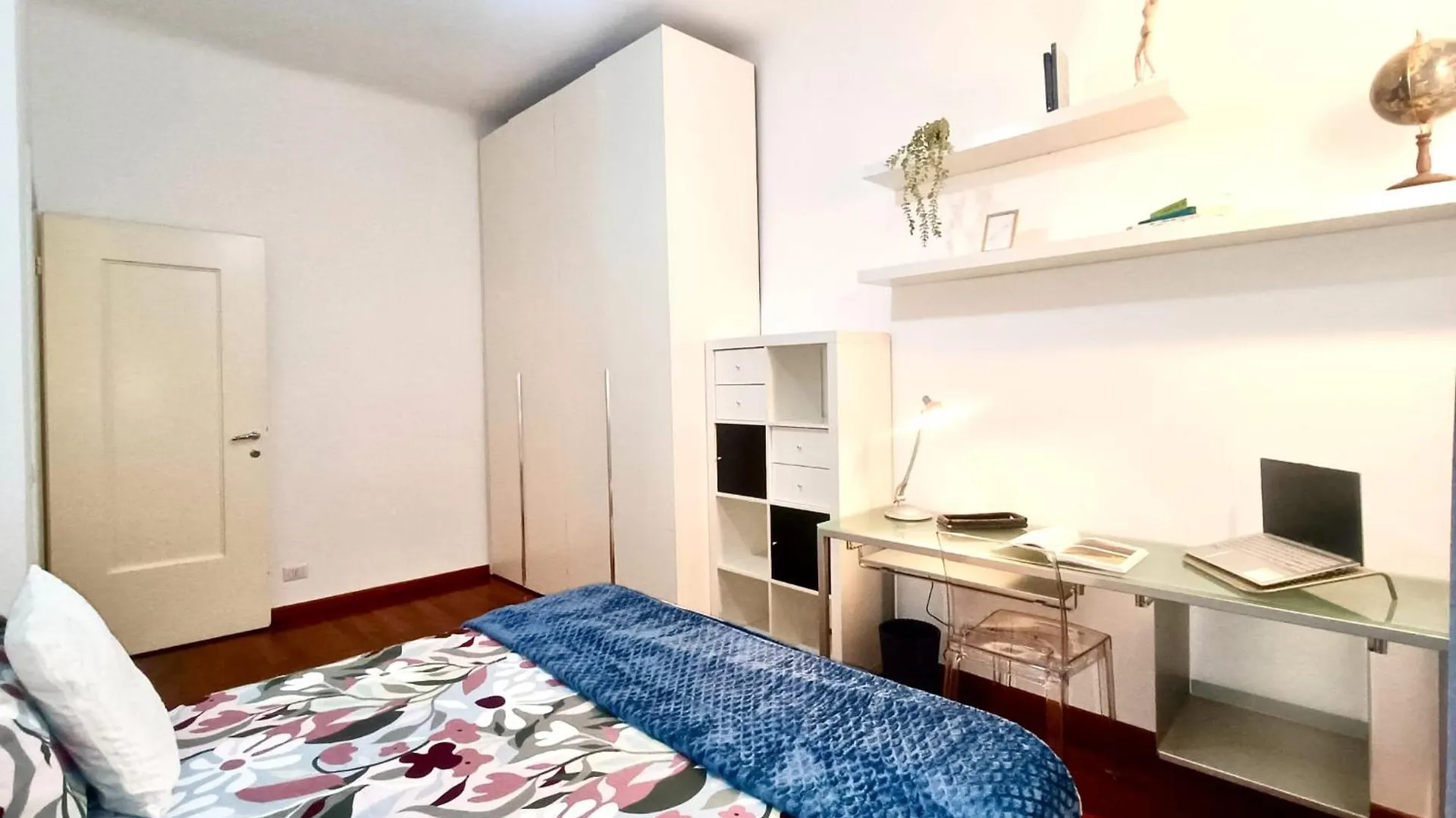 Apartment Elegant 2 Bedroom Apt - 10 Min To Duomo, 2 Min To Subway Milan