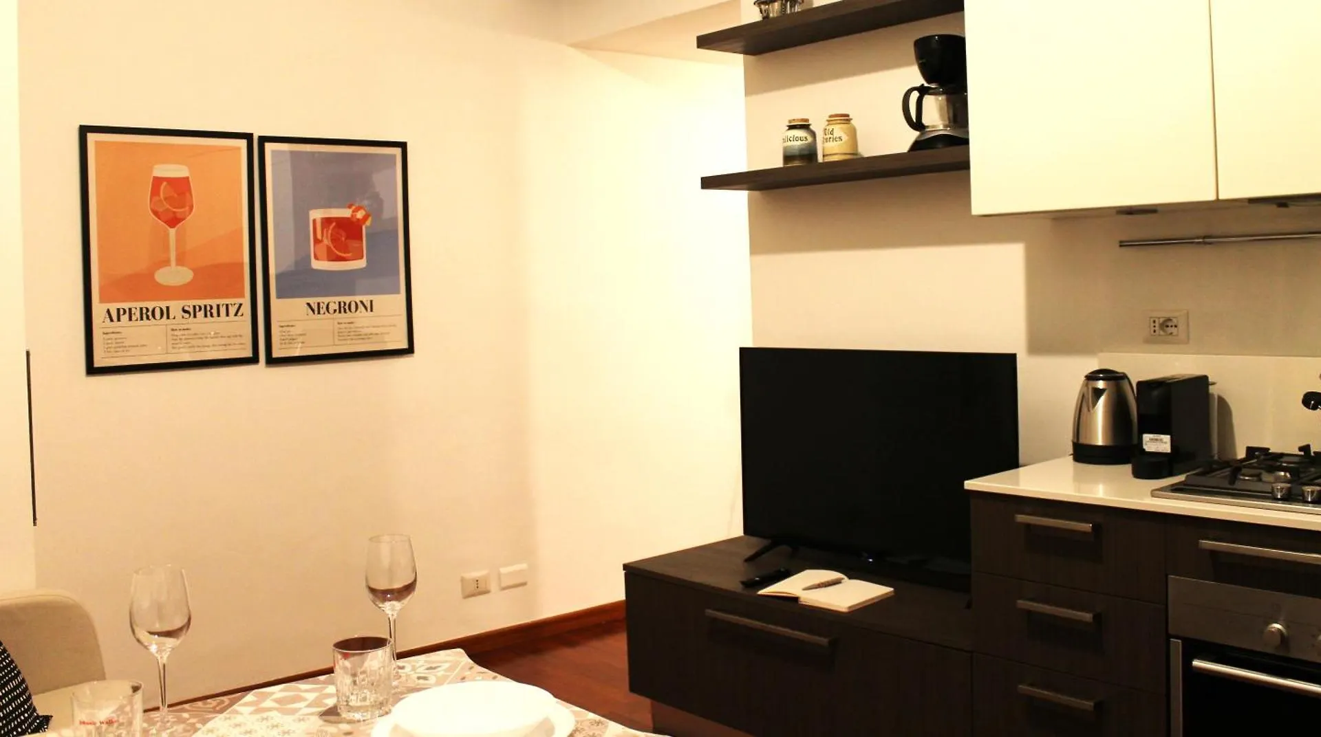 מילאנו Elegant 2 Bedroom Apt - 10 Min To Duomo, 2 Min To Subway