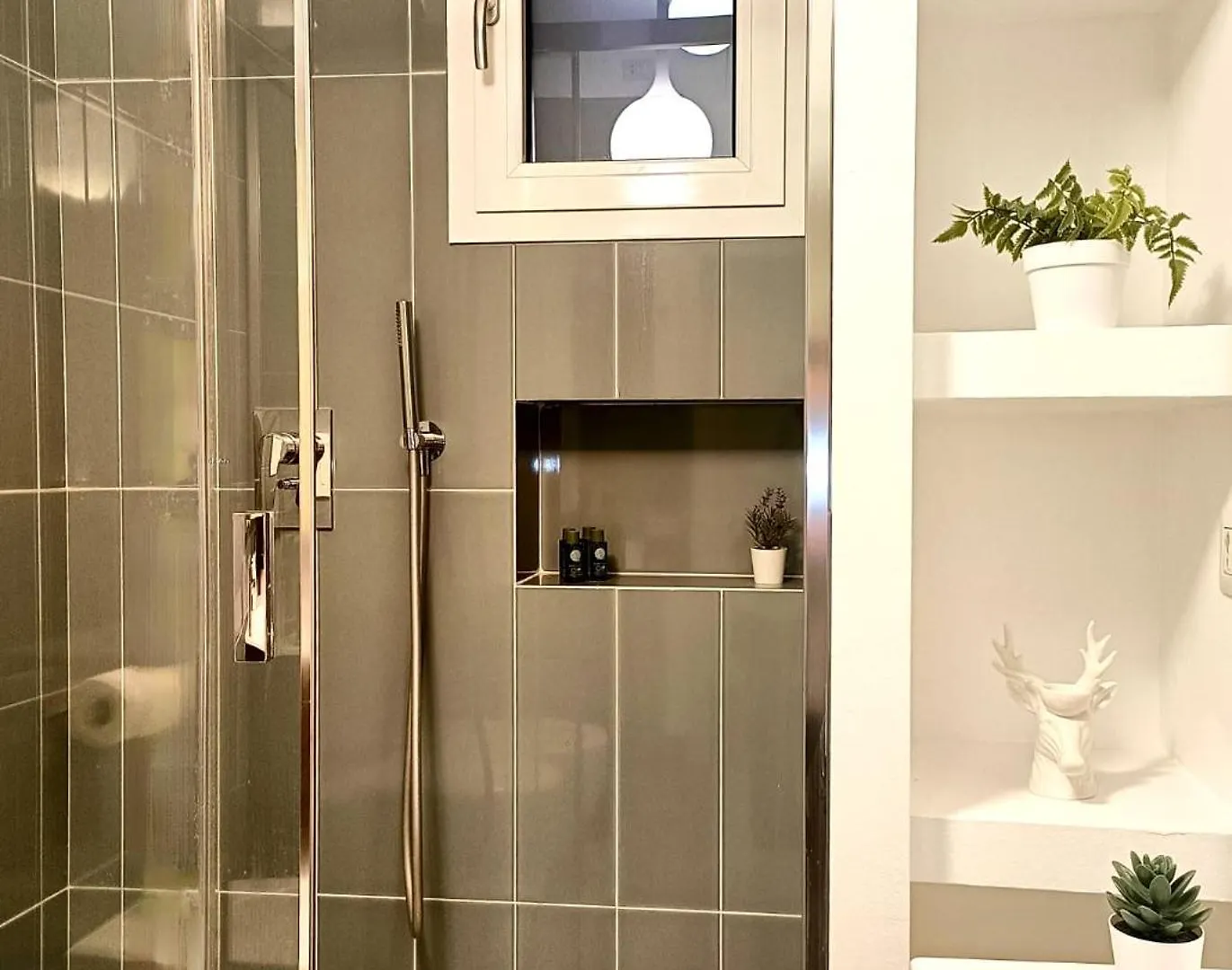 מילאנו Elegant 2 Bedroom Apt - 10 Min To Duomo, 2 Min To Subway דירה